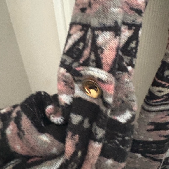 Eclipse Women's Patterned Top - Black, Gray, Pink - Picture 4 of 7